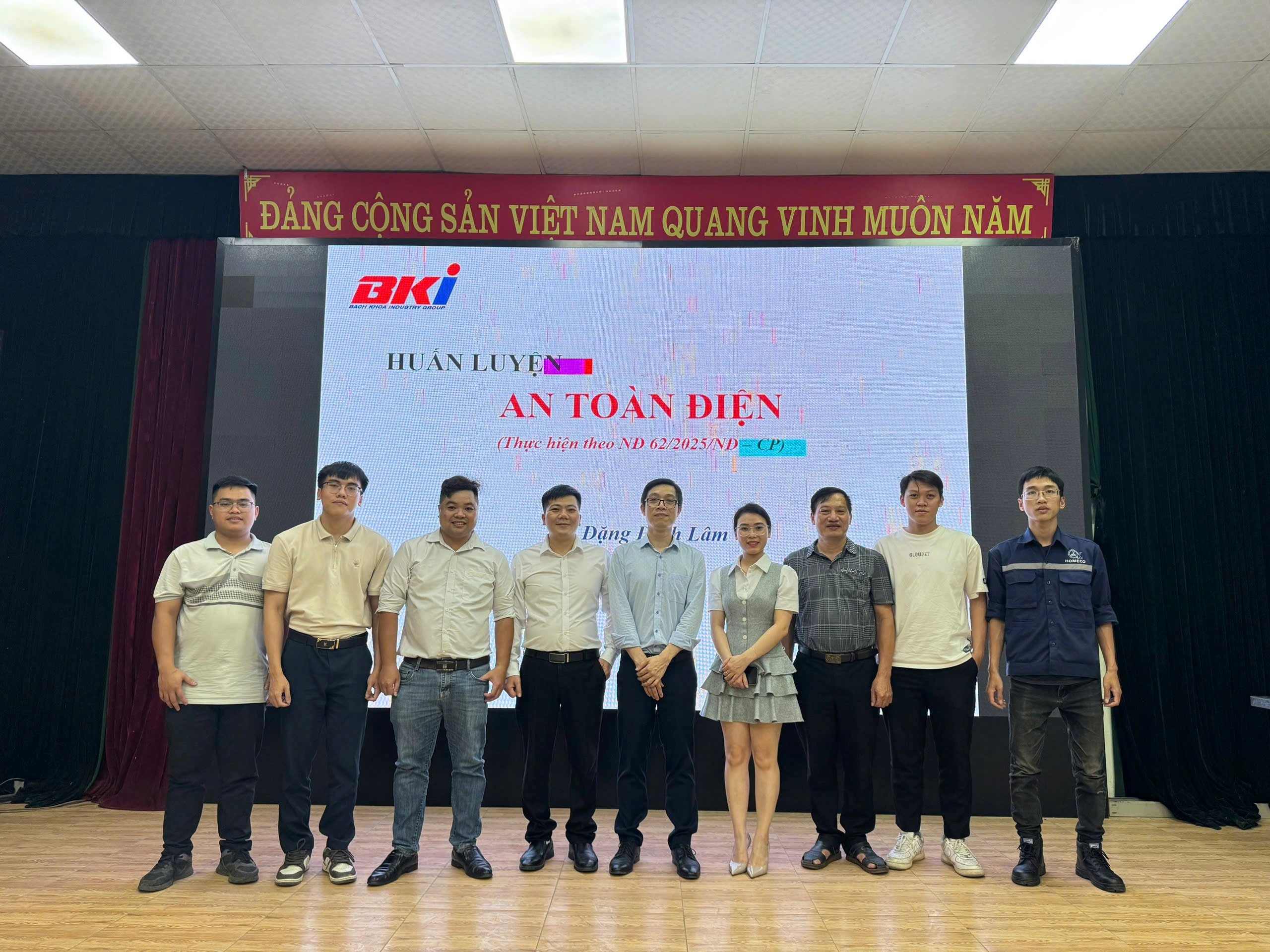 Tổ chức khoán học An toàn điện cho CBCNV.